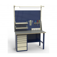 Верстак со столешницей 6 мм, экранами и рамой освещения в комплекте
